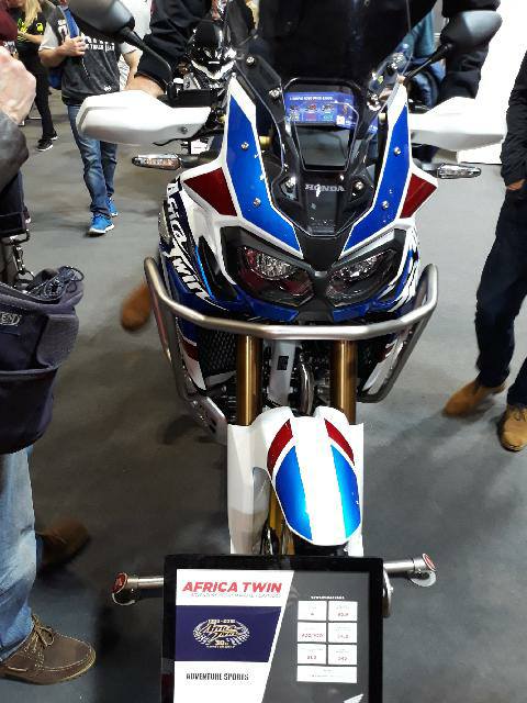 -2018-  30 ans.  Africa Twin 1988 - 2018 23916010