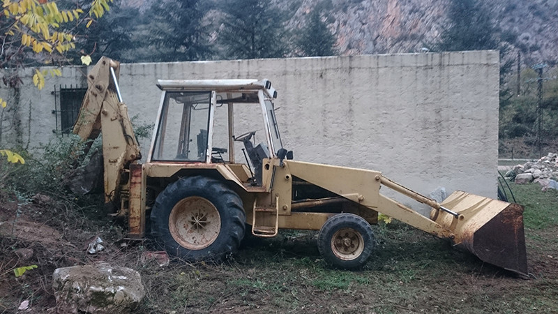 Présentation de Muraille et de son JCB 3CX 1980! Jcb_3c12