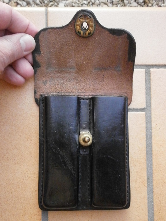 Porte chargeur military police 1961 Lot_1815