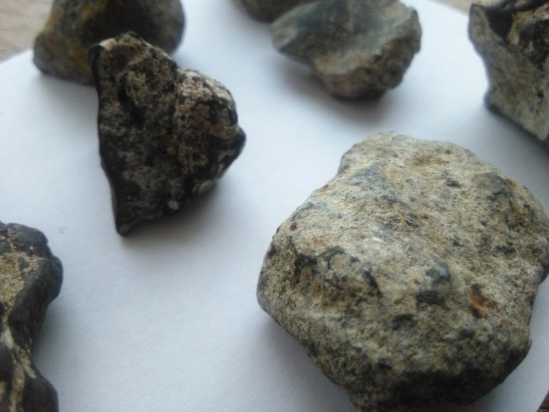 Identification d'une pierre  Img_2025