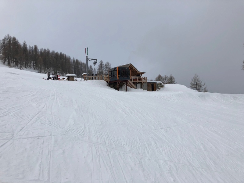 Cabine Restaurant 804c3e10