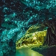 La grotte illuminée