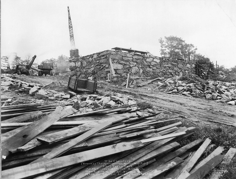 Construire des cloîtres médiévaux à New York 19350610