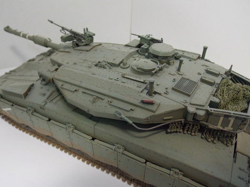 Merkava Mk.IIID LIC Hobby Boss 1/35 Dscn0121