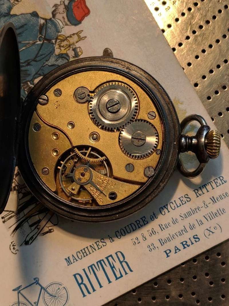 Chronometre "Les Poilus" Poilus12
