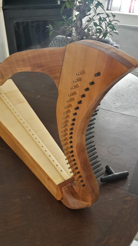 Harpe portative 23 cordes 10010