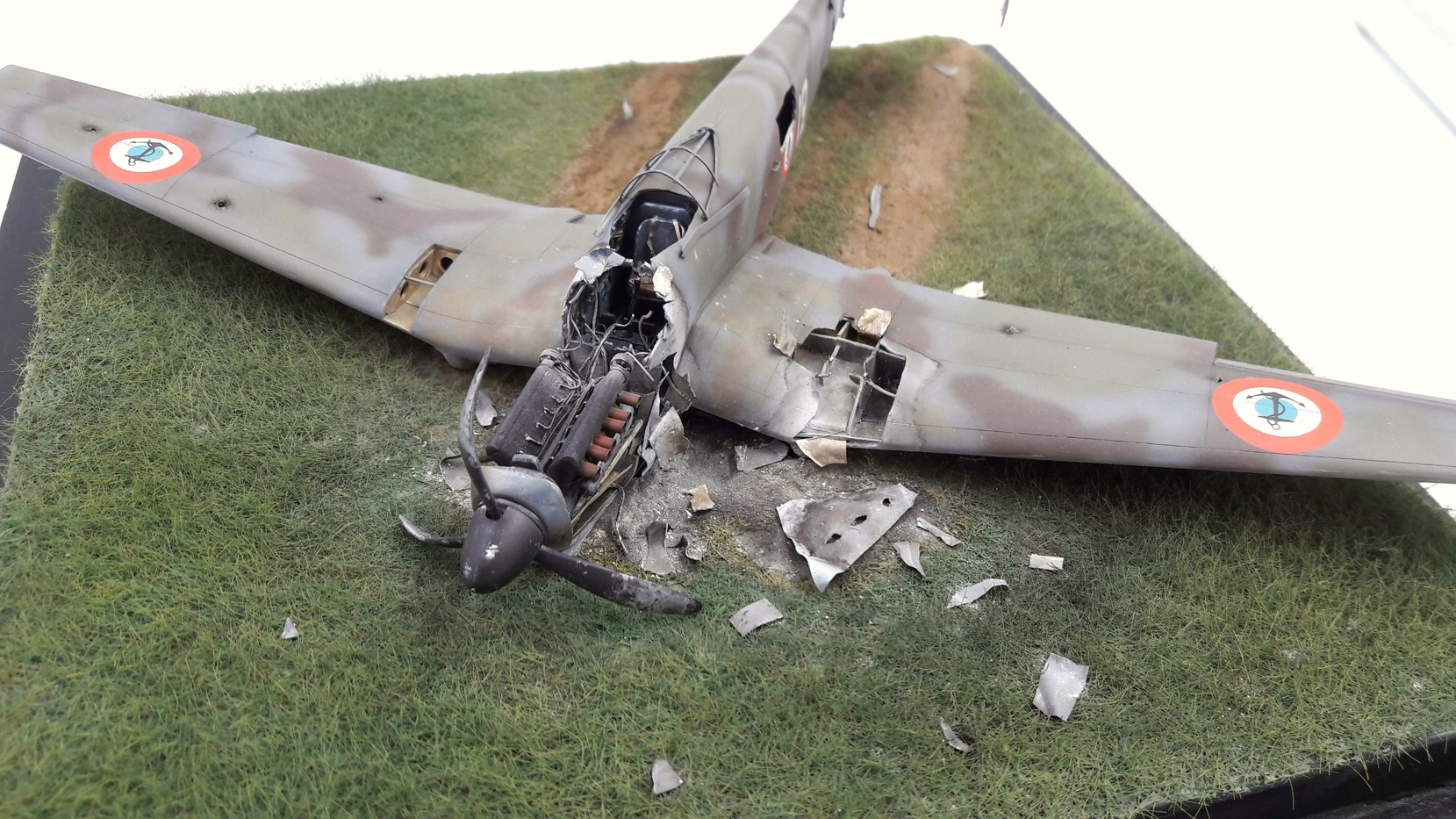 [Concours Aéronavale]  loire nieuport 401  Special hobby 1/48 - crash à Berlaimont - mise à jour du 9/06 -   dernières corrections - Page 10 Image379