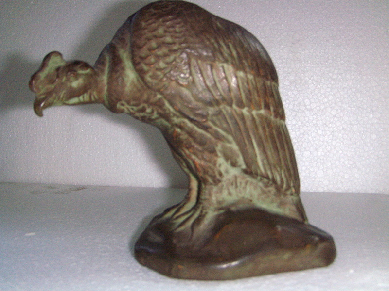 ID HELP  terracotta vulture - possibly Hengoed Pottery, Shropshire Hpim2211