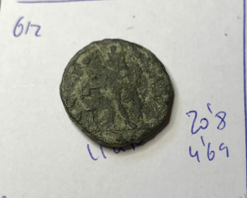 Nummus de Maximinino II Daza. GENIO AVGVSTI. Genio a izq. Aquilea Img_5715