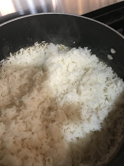 How to Cook Rice without a Rice cooker 86391810