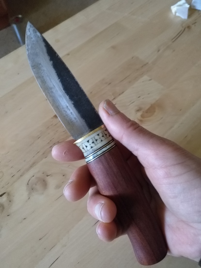 Compra de un cuchillo a iurde Img_2026
