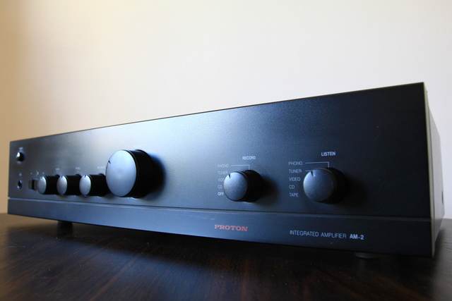 Proton AM-2 Integrated Amplifier Post-110