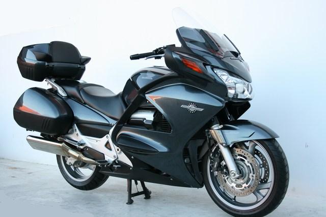Se vende Paneuropean ST 1300 ABS 31460040