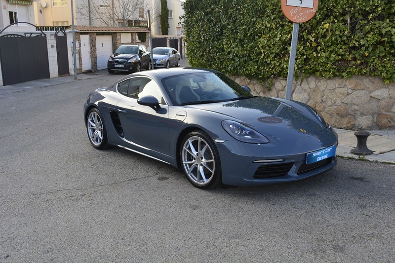 cayman - Presentación 718 Cayman - Graphite Blue Img311