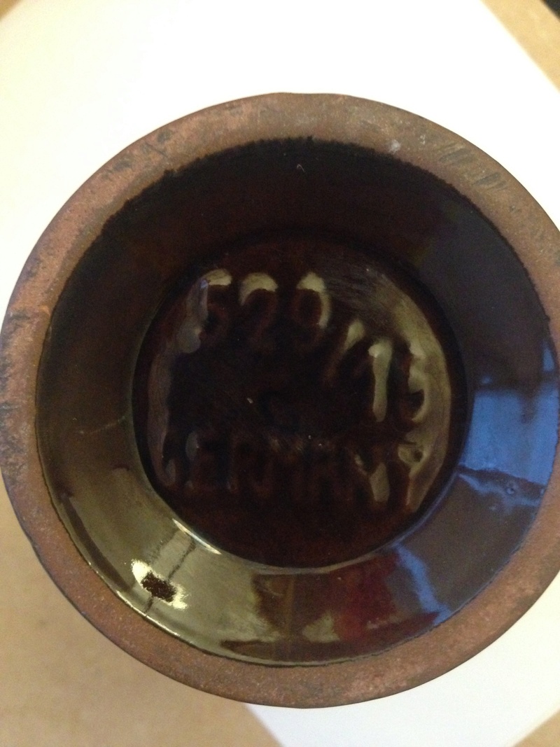 ceramic vase: brown, cream drip glaze, gold rim - ID help please -Carstens? Img_4813
