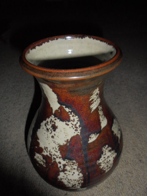 Burnay Pottery stamp (Peter & Trudes Vendelbosch) Dsc01612