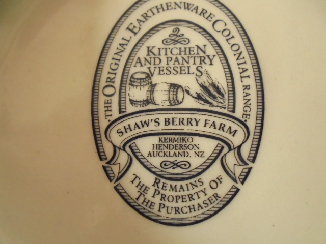 kermiko - Kermiko - Shaw's Berry Farm small dish Dsc02714