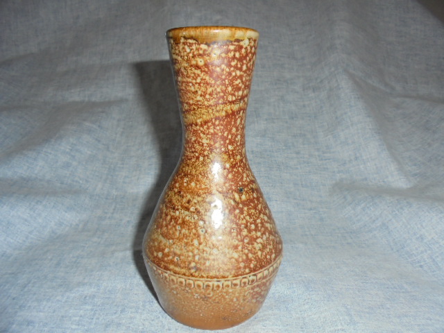 BENDIGO Pottery EPSOM Dsc03018