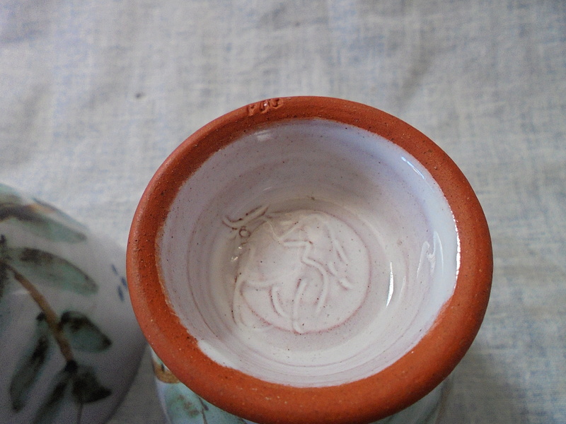 White Horse Pottery PJG is Patrick Gaze from Nelson Dsc03319