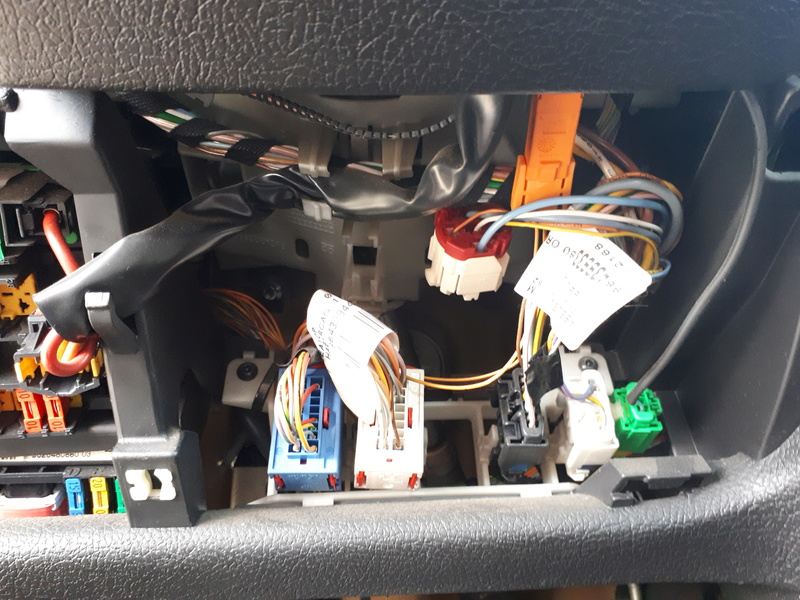 Help ! branchement d'une Dashcam 20180217