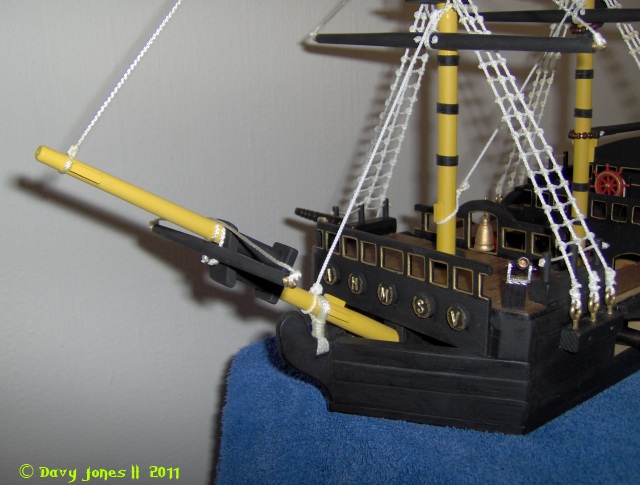 Jolly Roger II Spielzeugschiff Jolly_12