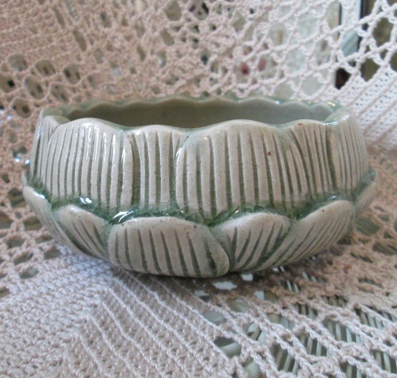 Thai Celadon Bowl Mark Thai_c11