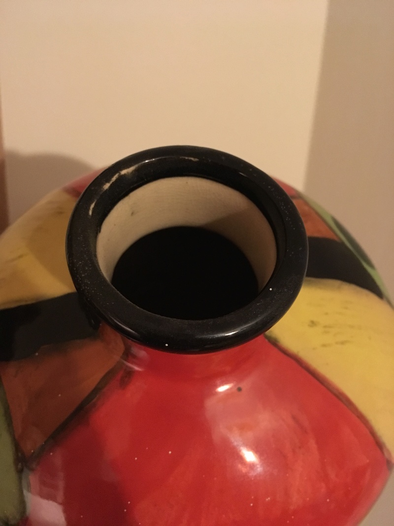 Help I’d this vase please, Spanish?   Cc7e9e10