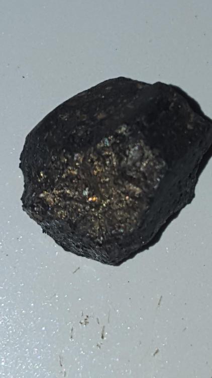 qui peut conformes meteorite ou non svp 5a9a8410