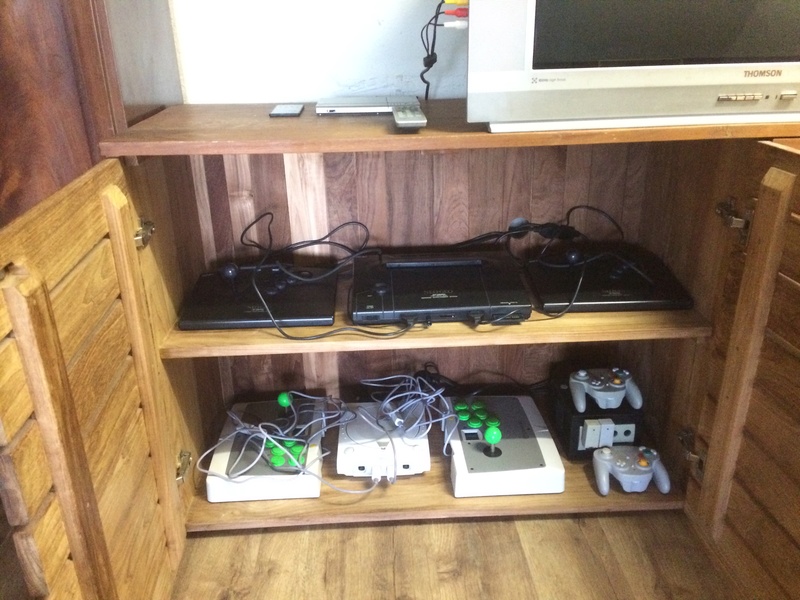 A part les consoles quel matos vous utilisez pour le jeu ? Image11