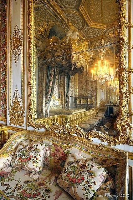 Versailles, la chambre de la Reine - Page 5 Marie-10