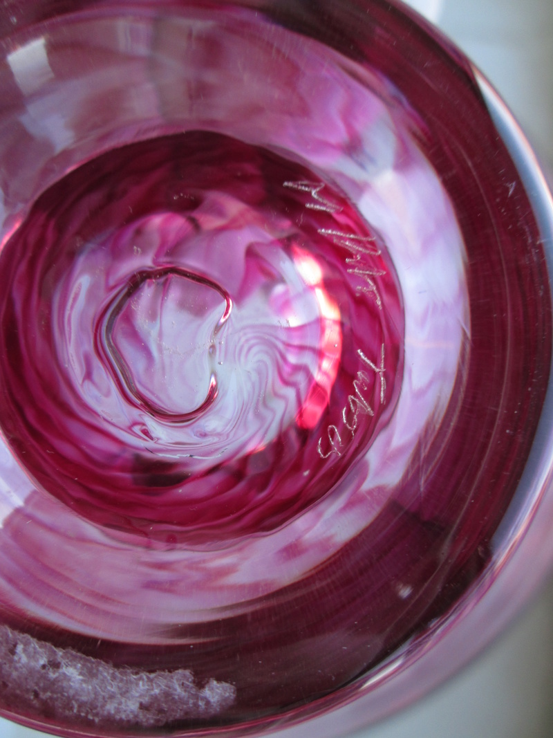 Studio Glass Bowl Signed M Ihtr Tubos? Pink Swirls please help id Img_0823