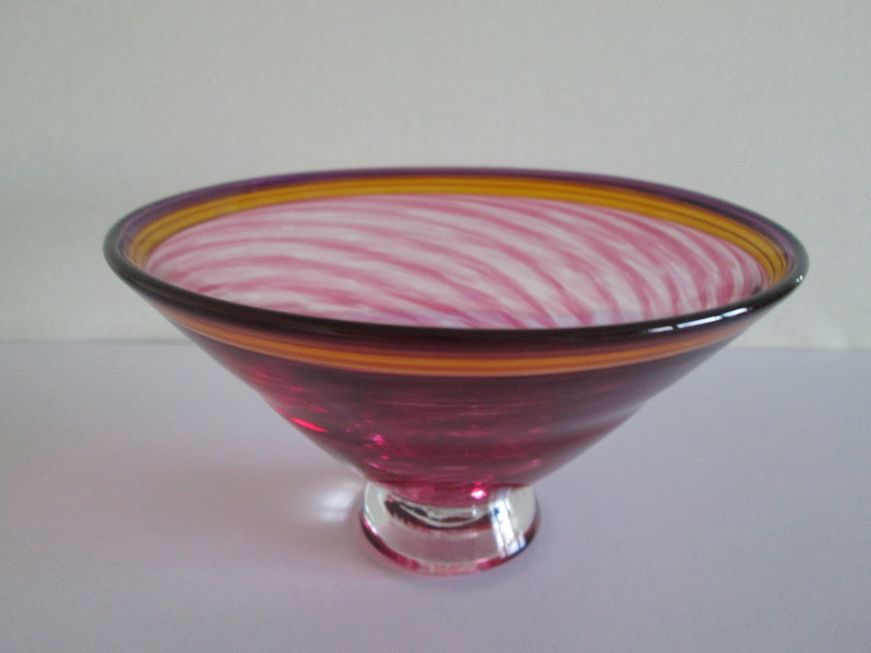 Studio Glass Bowl Signed M Ihtr Tubos? Pink Swirls please help id Img_0824