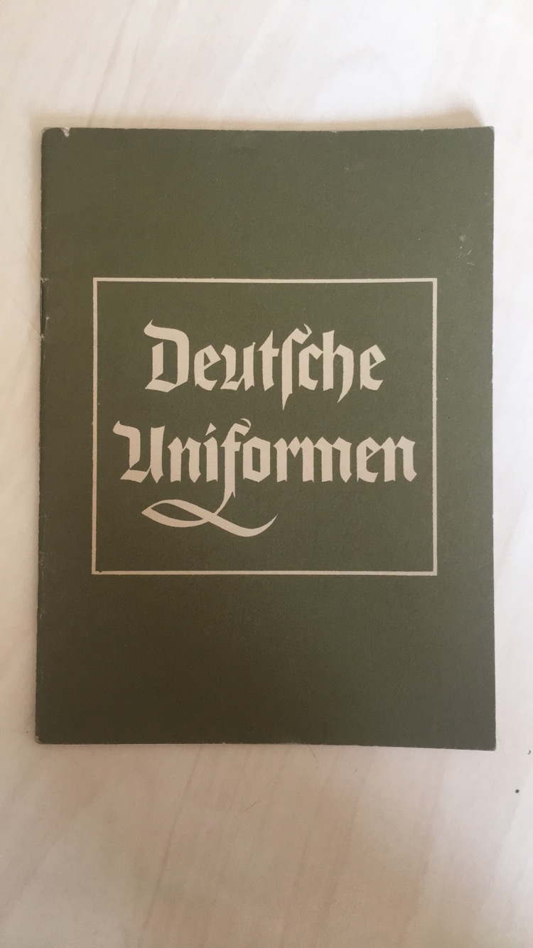 Identification livret " DEUTSCHE UNIFORMEN " Image111