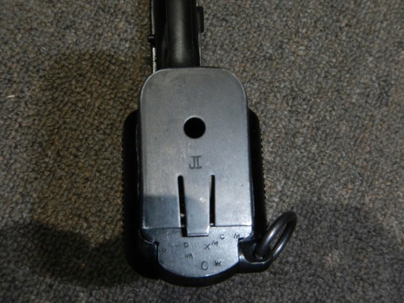 Pistolet Browning GP No 2 MK I* de fabrication canadienne  10_cop12