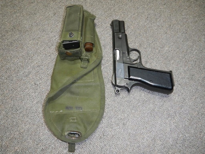 Étuis pour le pistolet canadien GP No 2 MK I* après-guerre 16_cop13