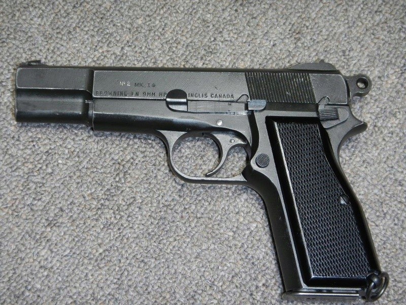 Pistolet Browning GP No 2 MK I* de fabrication canadienne 1_copy12
