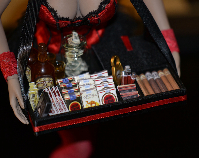 Custom - Custom/Kitbash: Cigar (or Cigarette) Girl _dsc2725