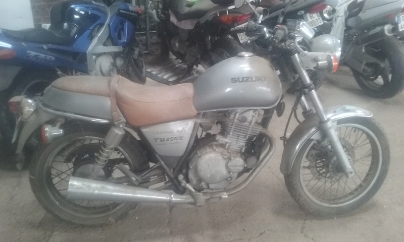 250 Volty café racer ou un truc du genre 20180316