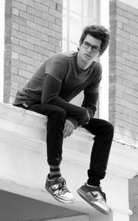 Nathan J. Redmayne ► Andrew Garfield D401b210