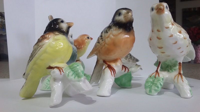 wanting ID on these bird figurines  20180413