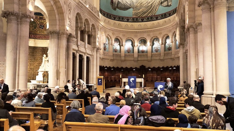 Pariz: Zajednička kršćansko-muslimanska molitva Dawr4b10