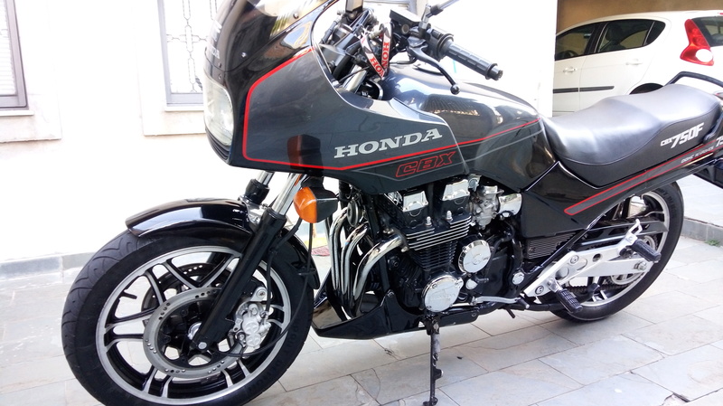 Restauração CBX 750F 1988 - Magia Negra. Termin25