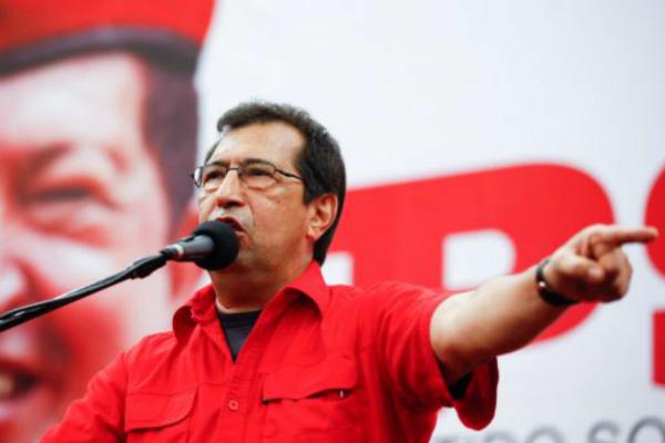 Hermano del Comandante Chávez: "Hay evidencias de que a Hugo lo mató un plan del imperio" Adan-c10