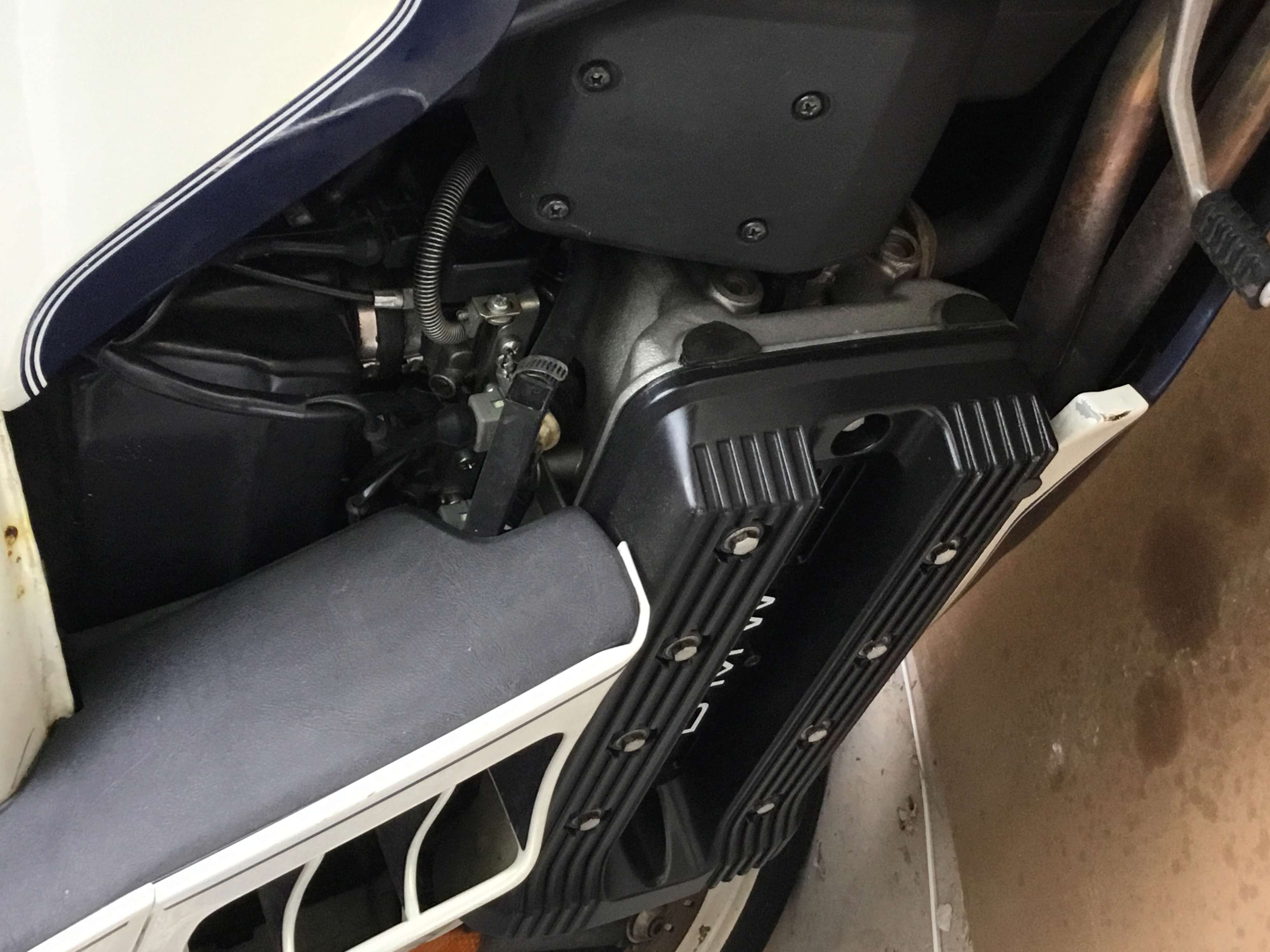 New to BMW and fixing bikes 0c588c10