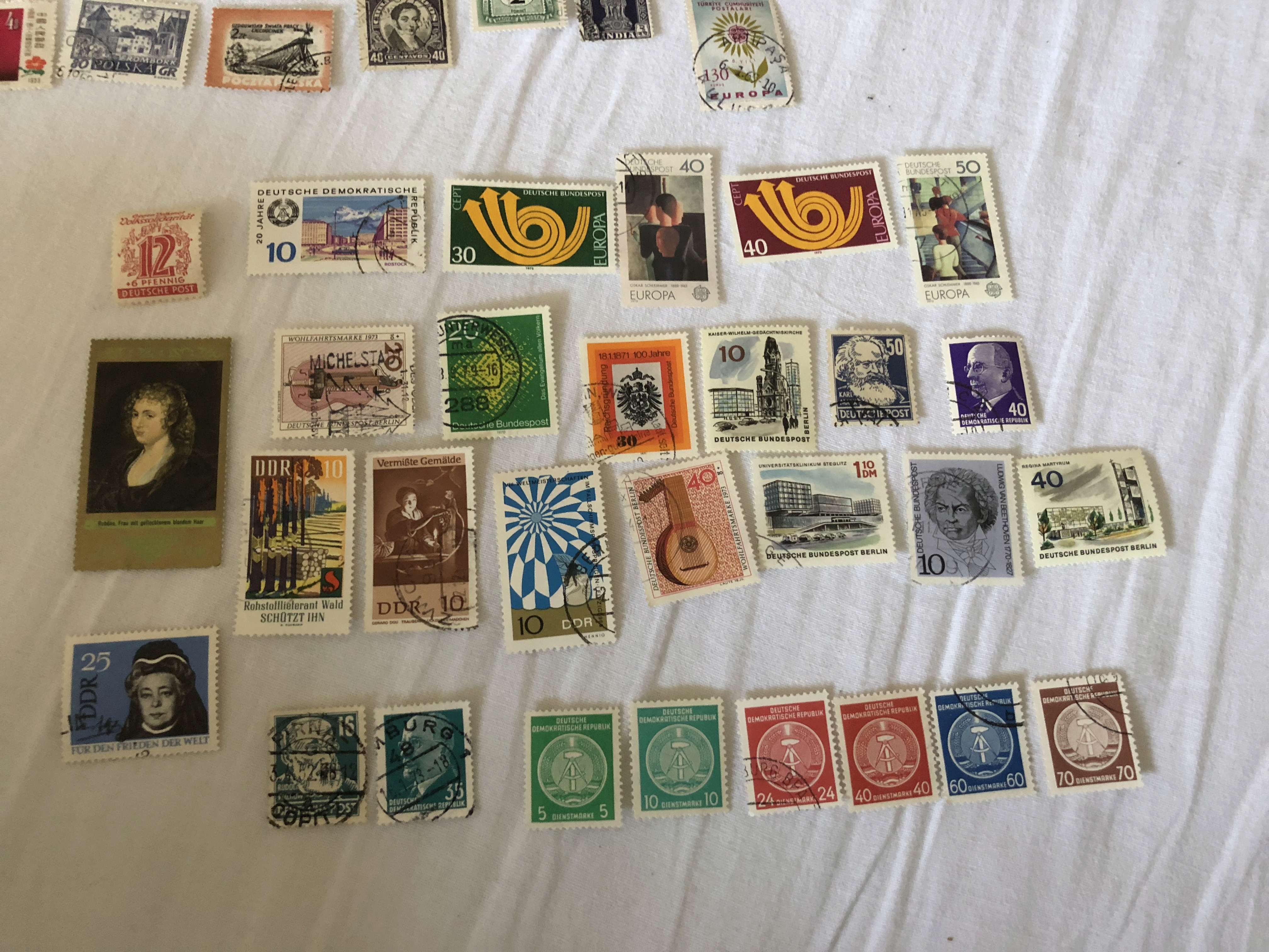 Ältere Briefmarkensammlung Ad825910