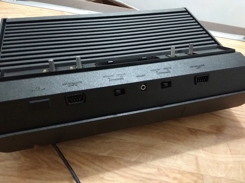 Deux Atari 2600 en plus dans la collection ! Img_2020