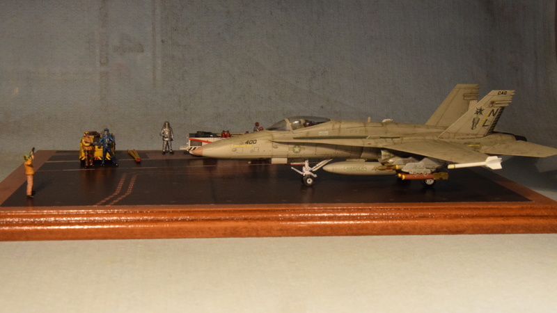 F/A-18A "Hornet" - Fujimi - 1/72 : Attaque de "Frelons" en Somalie - Page 7 08210