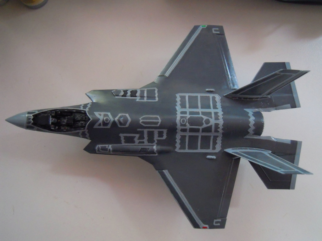 [ITALERI] Lockheed Martin F35-A Lightning version CTOL, USAF [ FINI ] - Page 3 Dscn9250