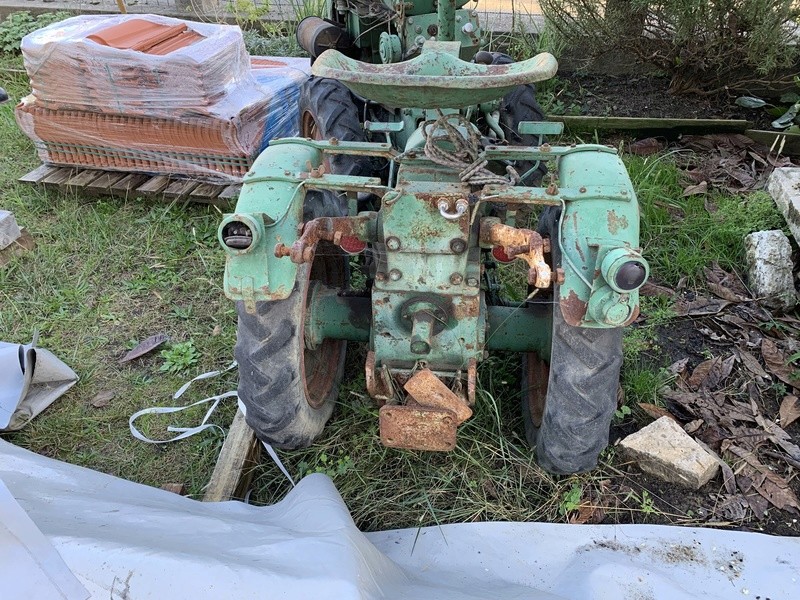 (vends) tracteur holder A10 Img_7510