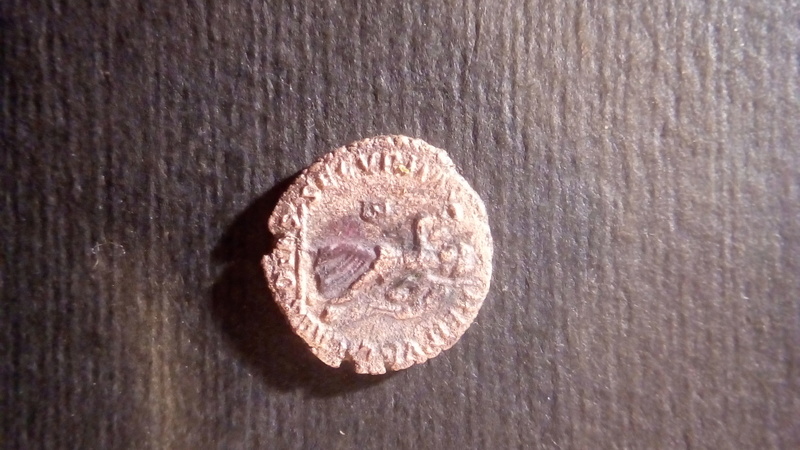 Identification monnaie Romaine Img_2010